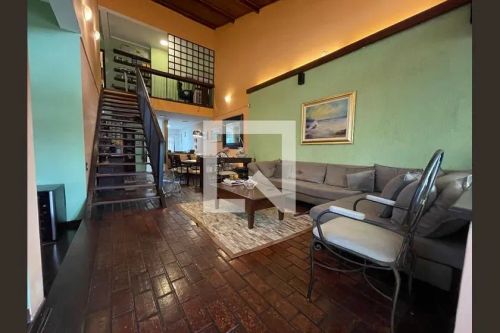 Casa à Venda - Butantã, 5 Quartos, 230 m2