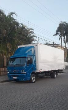 Mercedes bens accelo 915