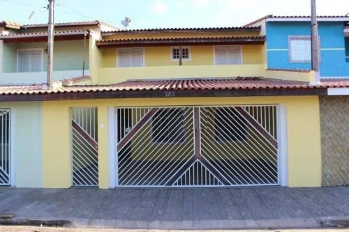 Casa com 3 dormitórios para alugar, 150 m² por R$ 3.200,00/mês - Jardim Santa Maria - Jaca