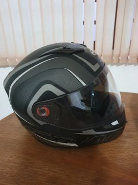 Capace para moto da marca Peels