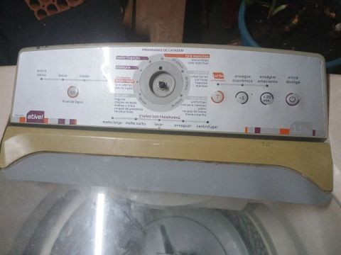 Máquina de Lavar Roupa Automática - Seminovo