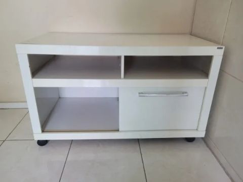 Rack em MDF branco