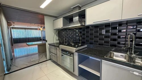 Apartamento com 145m2 reformado e moderno no Altos da Recife, perto do Detran