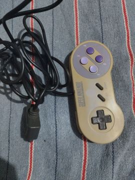Controle original de Super Nintendo 