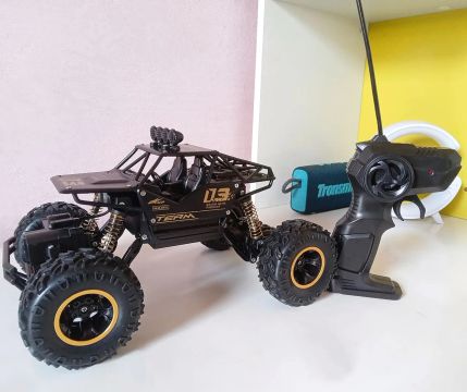 Carro de Controle Remoto 4x4 Off-road - 25cm
