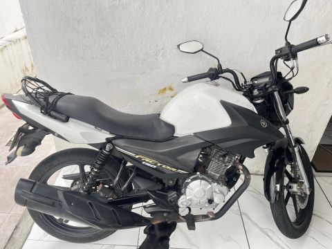 Aluga-se Factor 150 2019