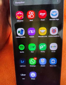 Samsung s23fe 256/8
