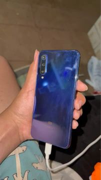 Xiaomi MI 9 SE - 6GB RAM- 128GB - Azul