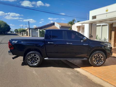 Hilux srx