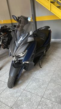 Yamaha Xmax 250 21/21 azul