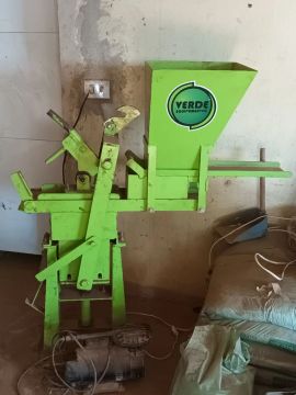 Máquina de fazer tijolos - Verde Equipamentos