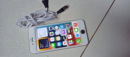 Iphone 6s .64gb só 350,00