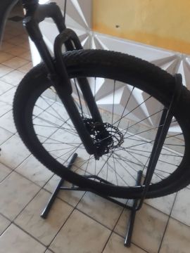 Apoio para bicicleta dois apoio por 40 reais pra vender 