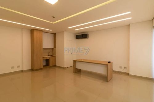 Sala comercial de 42 m² para venda ou locação, em prédio comercial alto padrão, no centro 