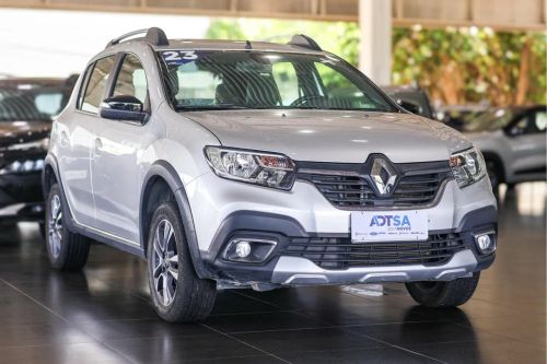 Stepway Iconic 1.6 2022/2023