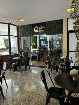 Abaixamos o preço!!!!! Cafeteria linda! Passo ponto - porteira fechada! (Sudoeste)