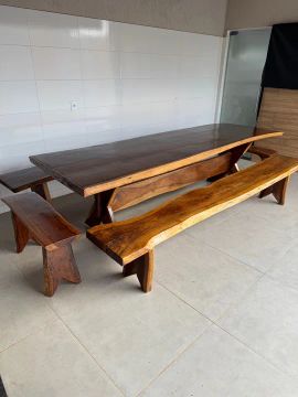Mesa de Madeira Jacarandá