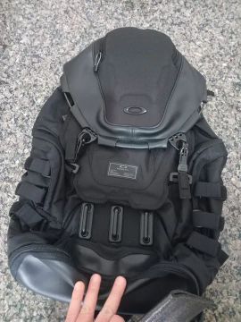 Mochila Oakley Kitchen Sink Preta