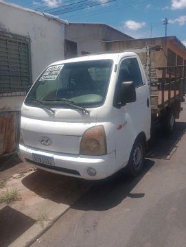 Caminhão Hyundai HR - Ótimo estado