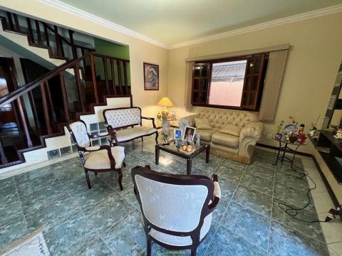 Loop Imóveis vende casa incrível em um dos melhores condomínios do Grande Colorado!!!