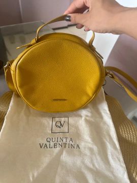 Bolsa Quinta Valentina -  Modelo Circular -  Amarela