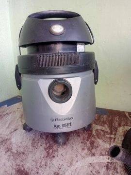 Aspirador de Pó Electrolux Aio Smart 1200W