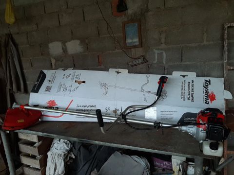 Rocadeira elétrica (semi nova) TOYAMA