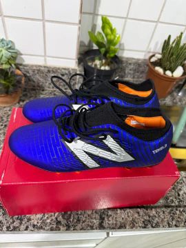 Chuteiras de Futebol New Balance Tekela 3 - Tamanho 39