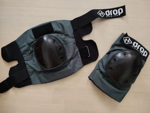 Joelheiras, cotoveleira e capacete Drop Boards - Novo