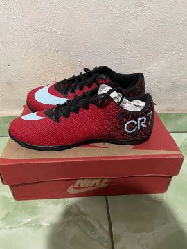 Chuteira Nike cr7 nova 