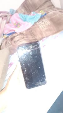 Tela de Celular Quebrada