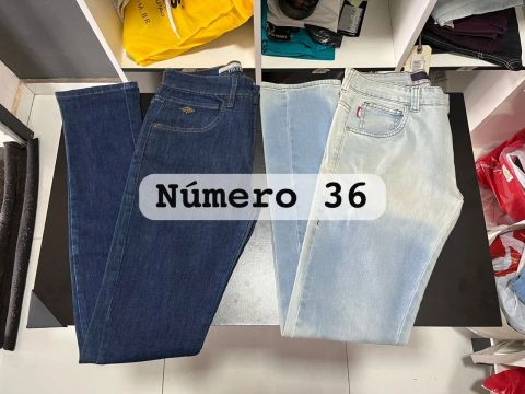 Calças Jeans Vendo as 2 Juntas por $100,00
