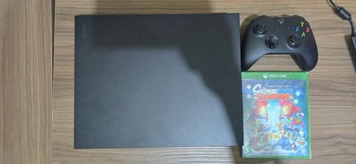 Xbox One X + Jogo Scribblenauts Showdown 