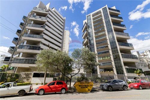 Apartamento Clube - Água Verde, 3 quartos, 3 suítes, 1 escritório, 3 vagas à venda - Curit