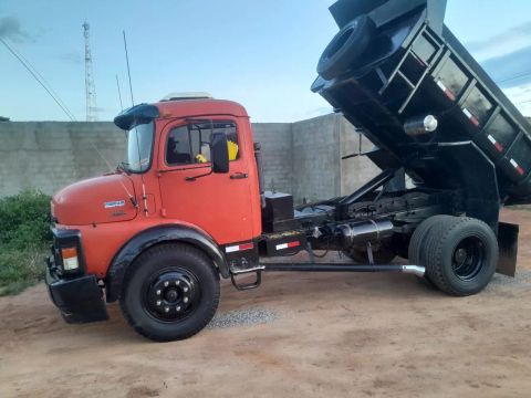 Caminhão 1113