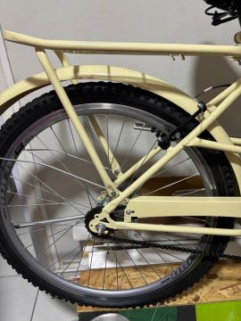 Bicicleta aro 26 -  retro- cor creme