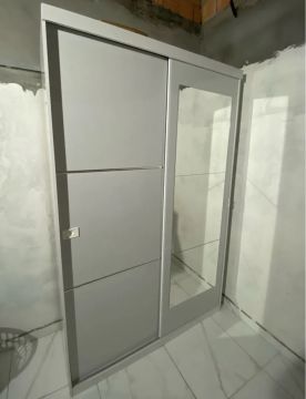 GUARDA ROUPA 2 PORTAS COM ESPELHO