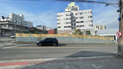 Terreno no Estreito