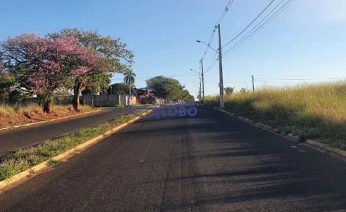 Terreno  comercial no Jd vitoria