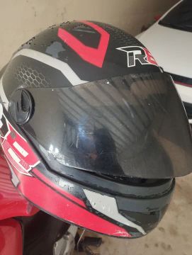 Vendo capate RB fechado, almofadas de dentro novas