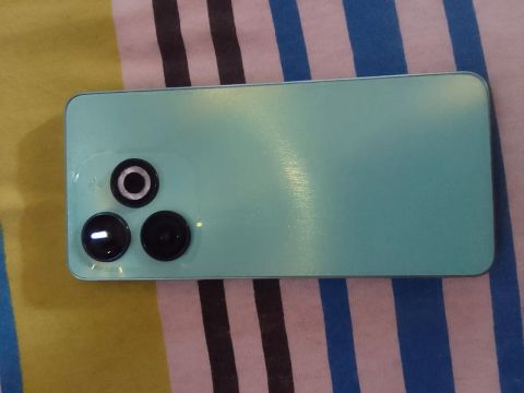 Celular Novo na Caixa - Verde - Câmera Tripla