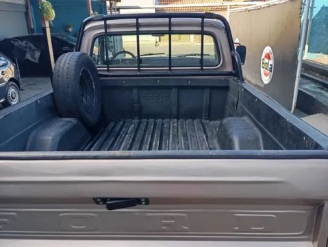Ford F1000 1986