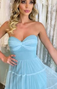 Vestido de tule azul claro - Tamanho P