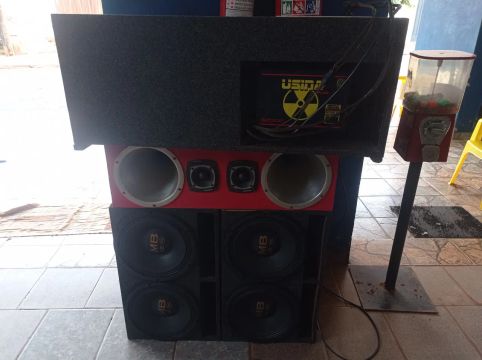 Som Automotivo - Usina 1200W - 4 Subwoofers MB - Oportunidade!