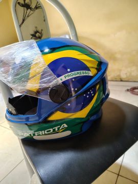Capacete Patriota 