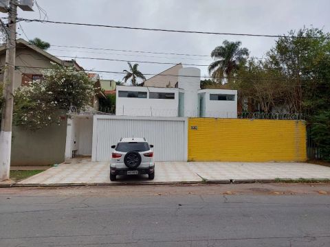 Casa Morumbi, prox ao Estádio SP - para investidores com renda - usada como república 
