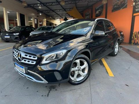 MERCEDES GLA 200 1.6 ADVANCE INTERNO BRANCO