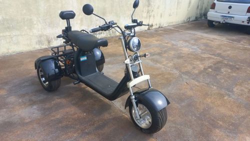 Triciclo Elétrico - Novo!
