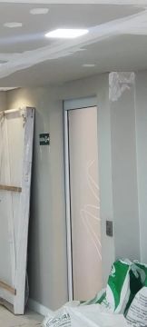 Porta de Vidro para Ambiente Comercial motorizada 
