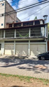 CASA FRANCISCO BERNARDINO 3 QUARTOS,2 SUITE,03 SALAS,03 VARANDAS,COZINHA COPA,CHURRASQ